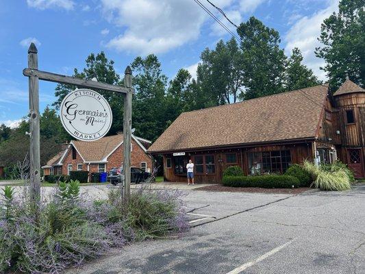 Outside view of the restaurant.