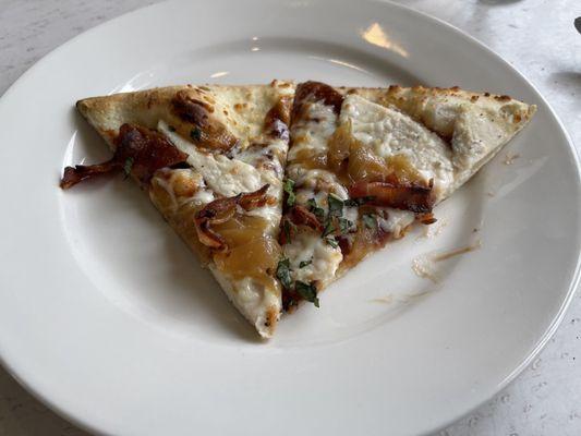 Pear Gorgonzola chicken bacon pizza