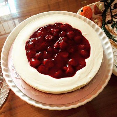 STRAWBERRY CHEESECAKE