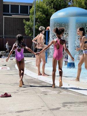 Splash pad