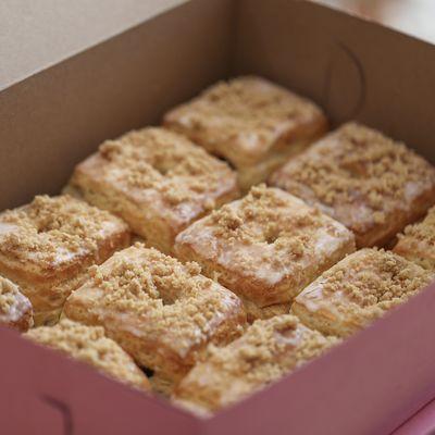 Apple pie croissant donuts (*ONLY available on Saturdays & Sundays)