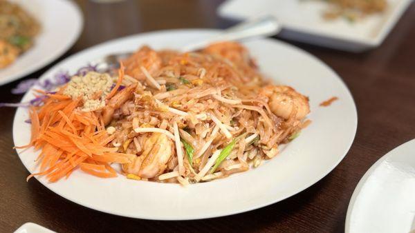 Shrimp Pad Thai