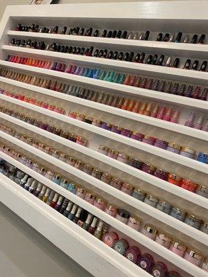 Nail color wall