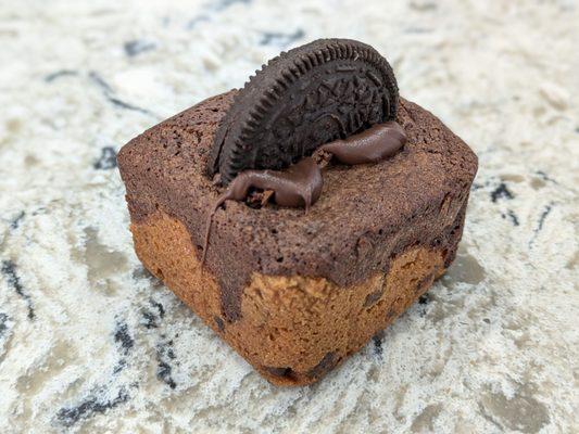 @endoedibles 09/03/24 
 
 Oreo Kitchen Sink - Chocolate Chip Cookie, Double Stuffed Oreo, Chocolate Brownie