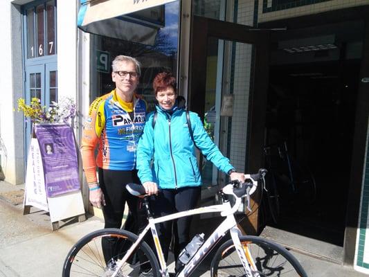 Beautiful new Fuji gravel bike in the hands of a happy owner.