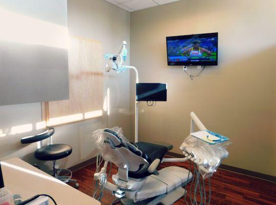 Friendly Dental Group of Charlotte-Whitehall Office Chair for Patients