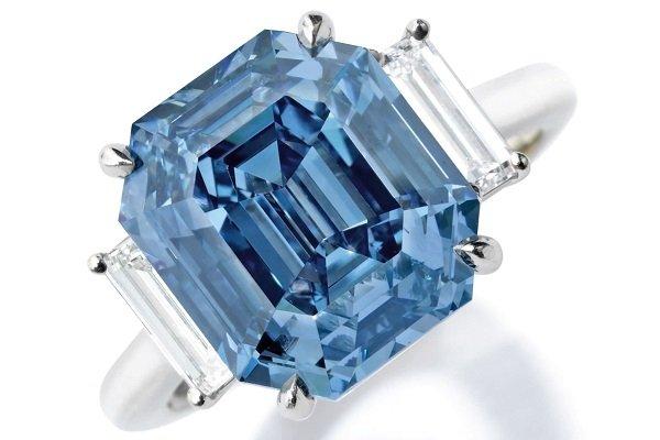 5.69 Carat Vivid Blue Flawless