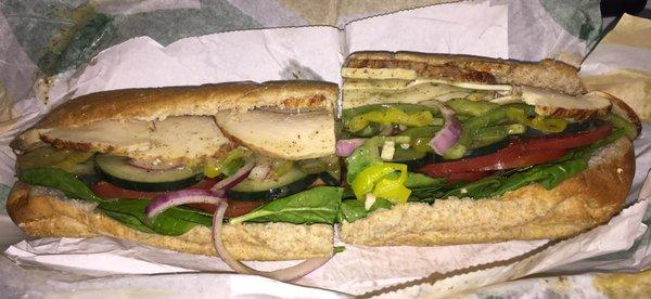 12" Carved Turkey Sub.  Mmmm ... mmMMM! Fresh veggies all the time!  LOVE THIS SUBWAY!