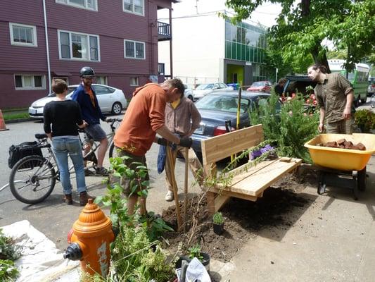 Communitecture's indoor and outdoor spaces frequently host evening and weekend workshops for local community groups.