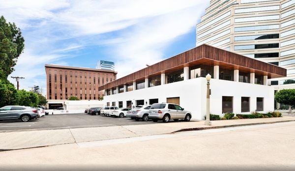 Parking spaces reserved for our patients ensure you have an easy experience coming into our practice on time and stress-free.