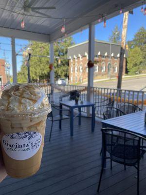 Iced pumpkin pie latte