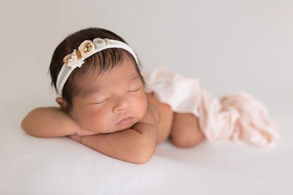 We have variety of props for your newborn session.