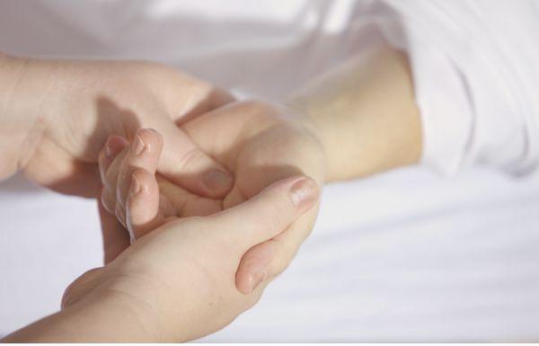 A regular hand massage may help ease pain, increase hand strength, and reduce feelings of stress and anxiety.