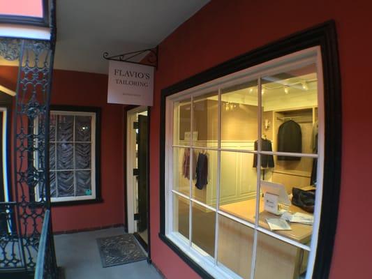 Flavio's Tailoring Entrance