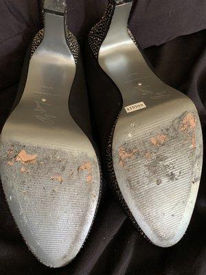 After one use shoes peeled and looks like they are made of cork I will NEVER SHOP HERE AGAIN THEY ARE THIEVES