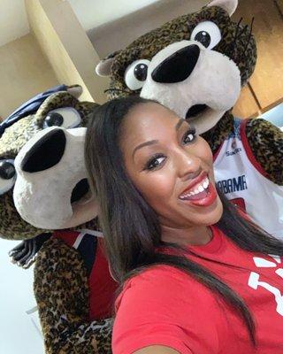 Selfies with my crew! #GoJags