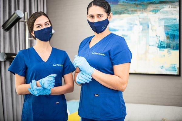 Cleaning team Manhatten during in masks