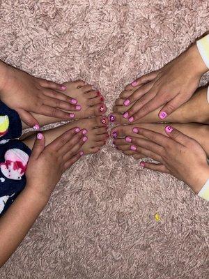 Kids mani pedi