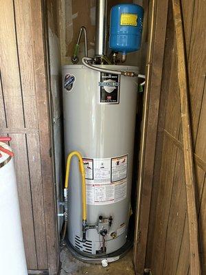 50 gal gas water heater.