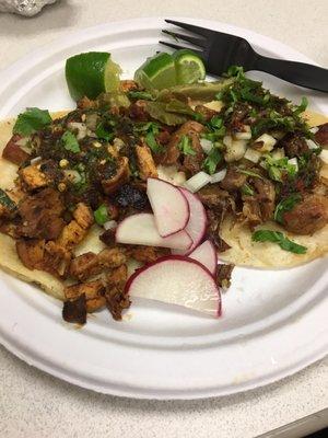 Pollo y carnitas taco for $4 - can't be beat