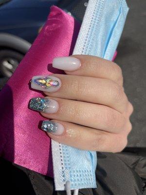 Hollywood Nails