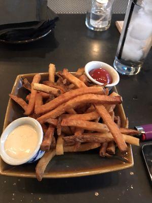 Fries with perfect aioli!