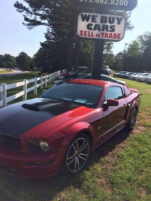 Ford Mustang GT Premium! Smoking hot!