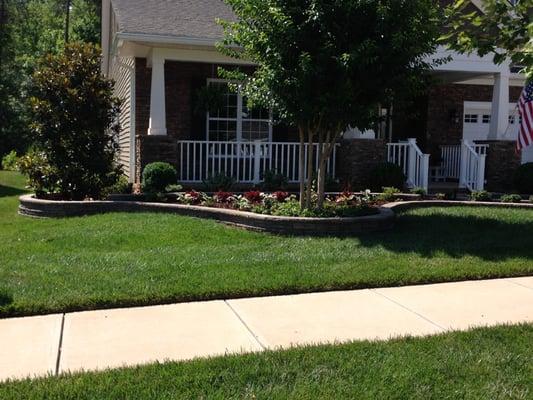 Hardscapes - Edger walls and landscpaing to enhance curb appeal