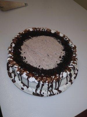 Oreo blizzard ice cream cake