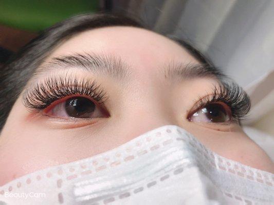 Eyelash extensions by Van