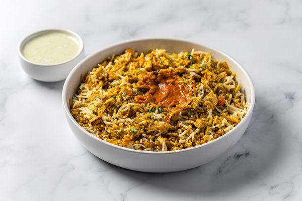 Lava Paneer Pulav
Rice made with paneer, spicy gravy & garnished with cheese