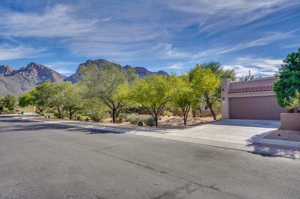 Congratulations! Another Desert Sky in Oro Valley Country Club Sale!