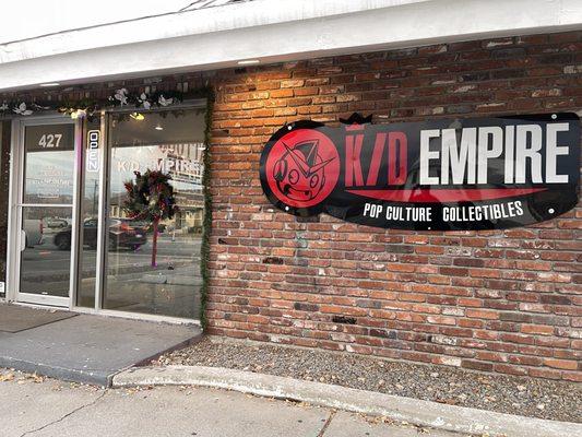 K/D Empire: Sparks' hub for rare collectibles! Visit our storefront at 427 Pyramid Way for exclusive figures, anime merch, and more.