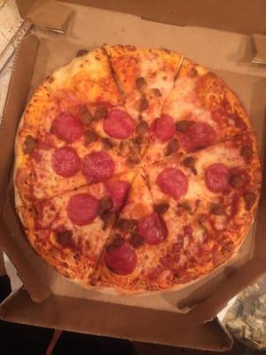 You call this a pepperoni and sausage, with cheese!!!! Where! Where's the products! Awful!