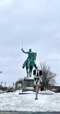 Marquis de Lafayette Statue