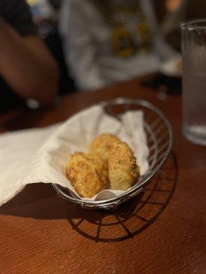 Cheddar Bay Biscuits