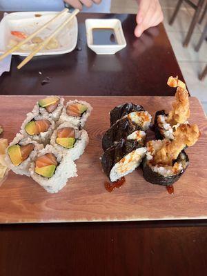 Salmon avocado & soft shell crab roll