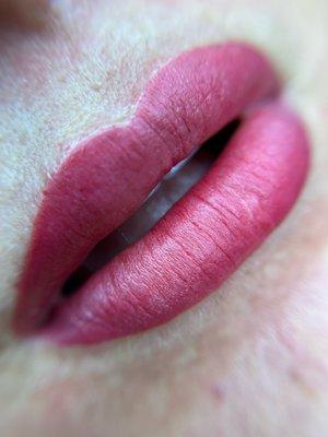 Lip blush