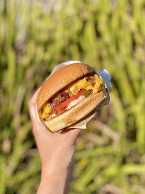 Animal Style Cheeseburger (11/2024)