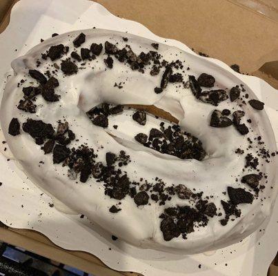 Oreo King Cake