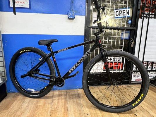 Bmx aluminum 29" $ 599.00