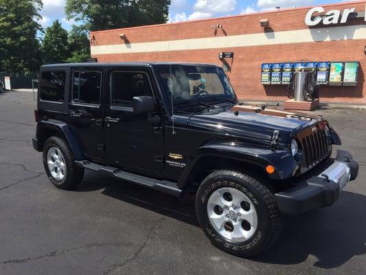 Hand wax on a jeep that hadn't been waxed in over a year