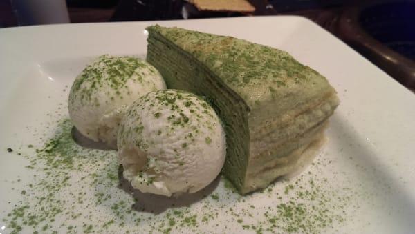 Green tea crêpe