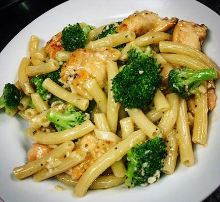 House Specialty Chicken Broccoli and Ziti!