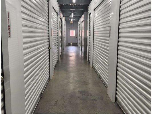 Interior Units - Extra Space Storage at 2201 W Napoleon Ave, Kenner, LA 70062