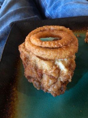 Broasted chicken & onion rings