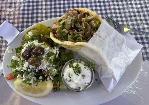 Chicken Gyro Sandwich Plate