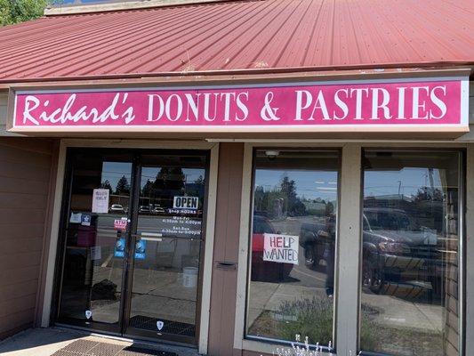 Richard's Donuts & Pastries