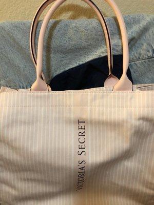 Free tote