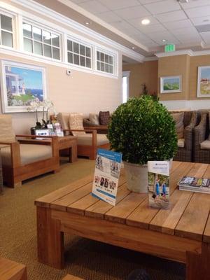 Waiting area for patients. It is always very clean!